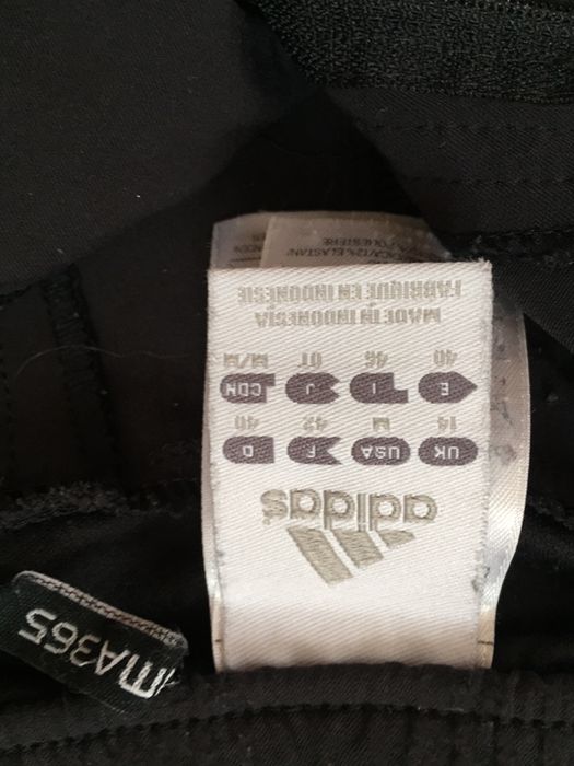 Женский спортивный костюм adidas