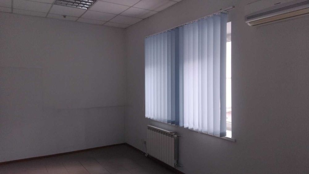 Офісне прим. з автоном. опаленням та власним санвузлом (п3)