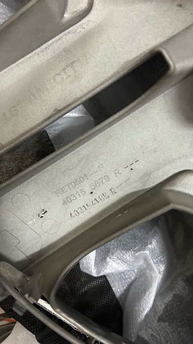 Tampa 16” original Renault Clio V