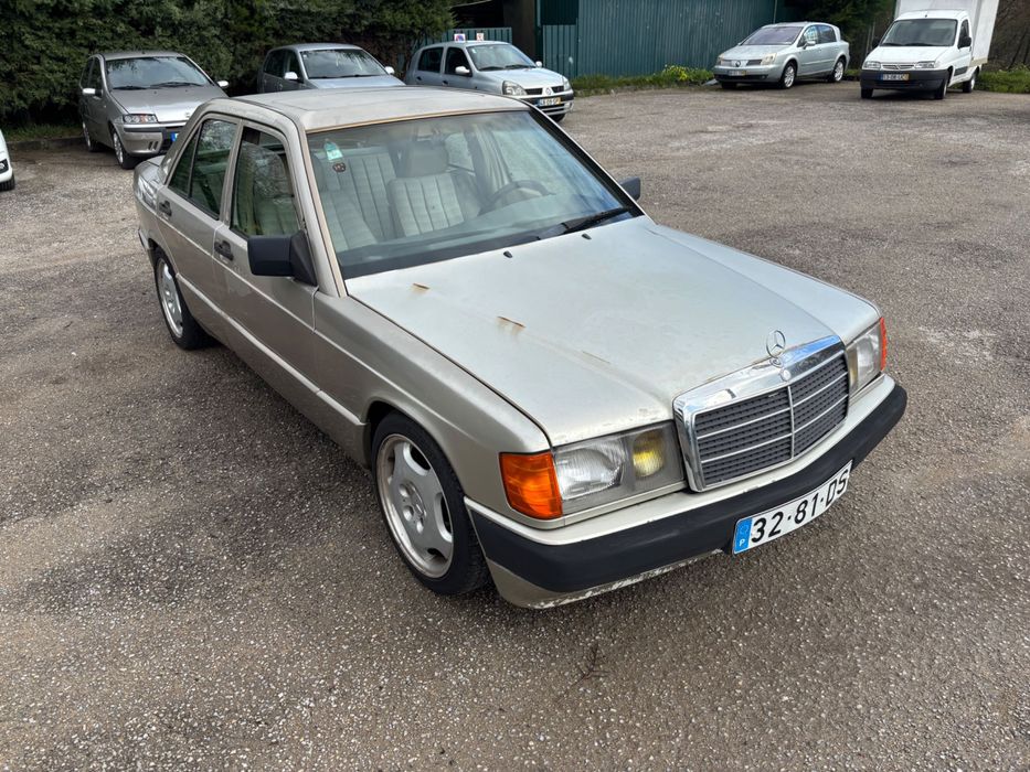 Mercedes 190D para peças