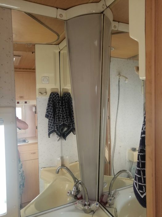 Autocaravana KNAUS 520 1.9 TD IMPECÁVEL