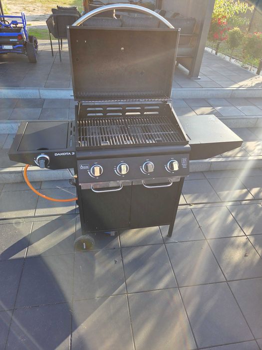 Grill gazowy activia
