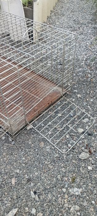 Продам  клетку для перепилов