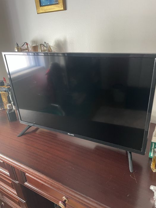 TV silver 32 polegadas