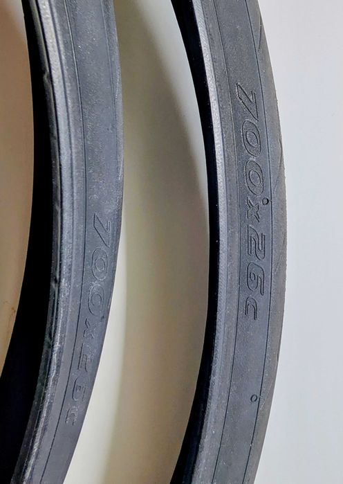 Nowe opony Pirelli P Zero Race TLR 700x26C czarne 2 szt