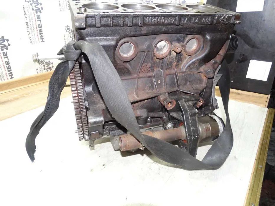 Блок двигуна взборі Renault Laguna 2 ii 1.8 16v f4c f4p