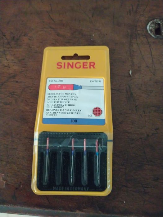 Máquina de costura Singer