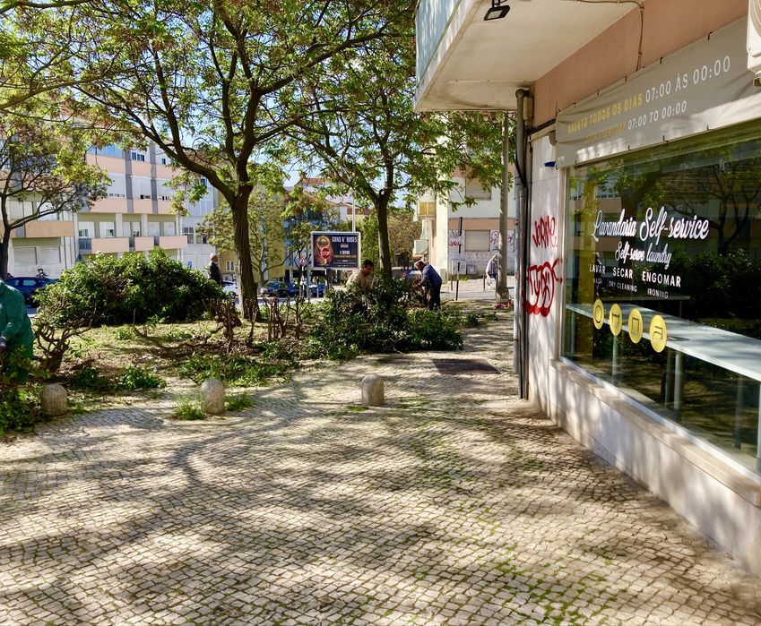 Loja Comercial com 85m3 com Negocio de Lavandaria | ULTIMOS MESES
