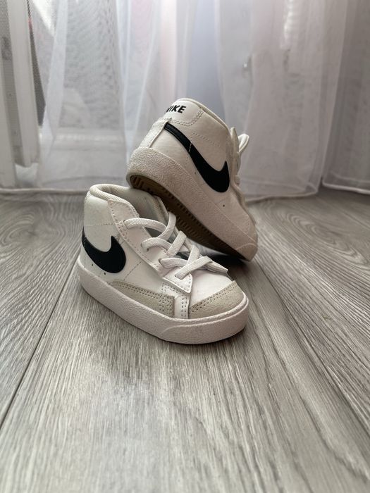 Дитячі кросівки Nike Blazer Mid 77 Розмір US 5C ОРИГІНАЛ!