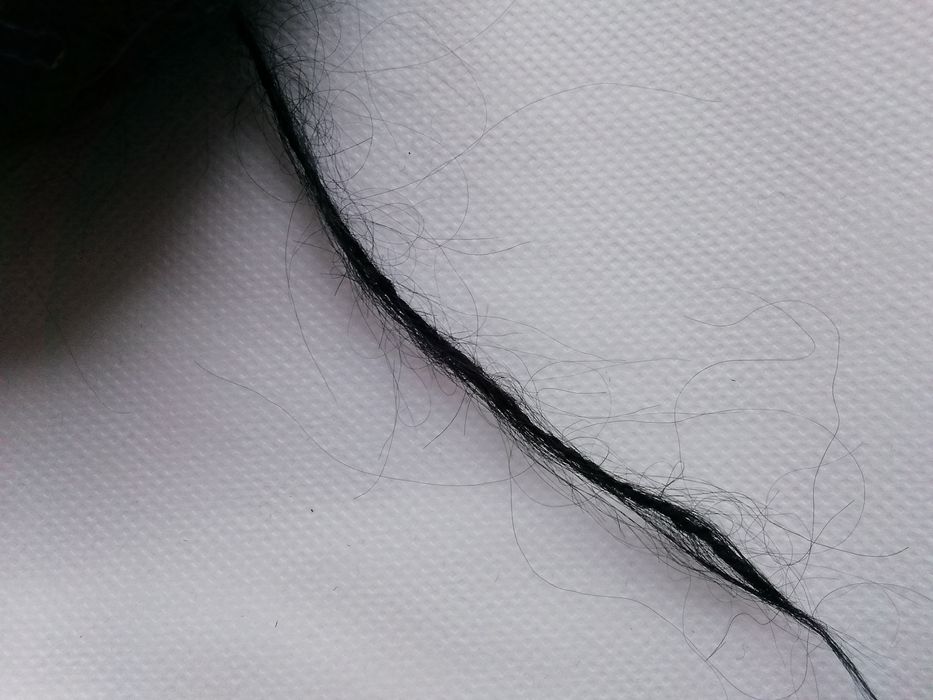 Нитки махеровые чёрные для вязания