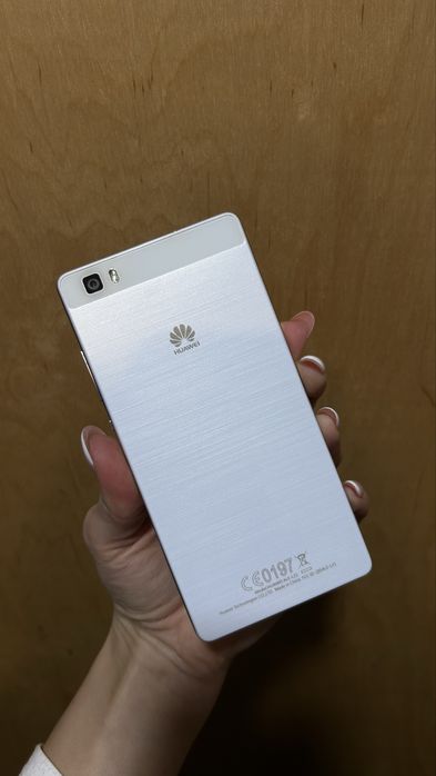 Huawei P8 3/16GB  (ALE- L21)