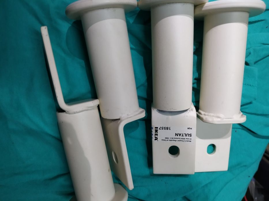 Sultan suportes  IKEA tenho (6) caixas  com 4  10€