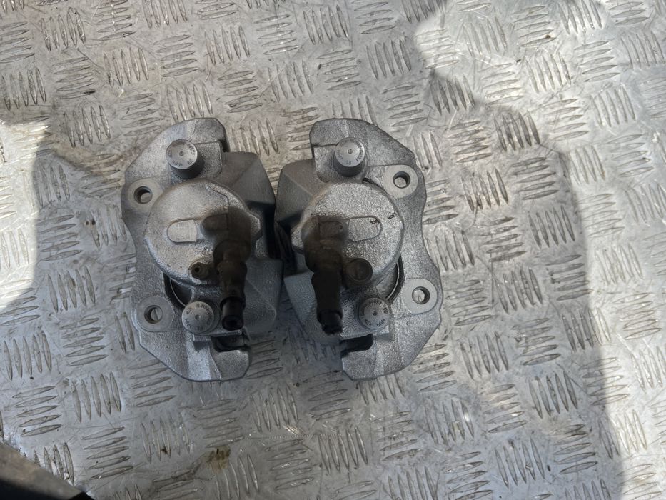 Суппорт передний Форд си мах ford c-max c max год 07