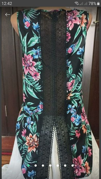 Гарна блузка, спинка прошита мереживом