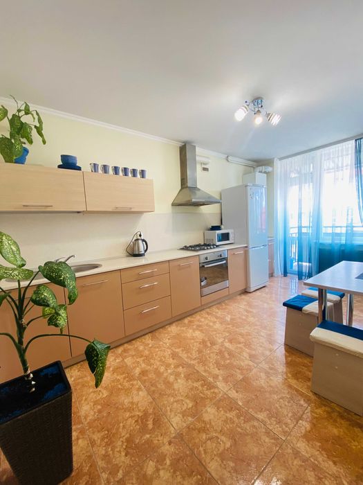 Центр. Жд вокзал. Двох кімнатна. Власник. Подобово квартира