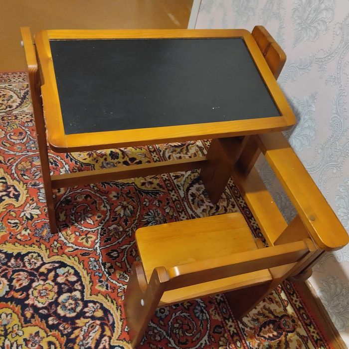 Розкладна парта зі стільчиком для дошкілля та молодшого школяра