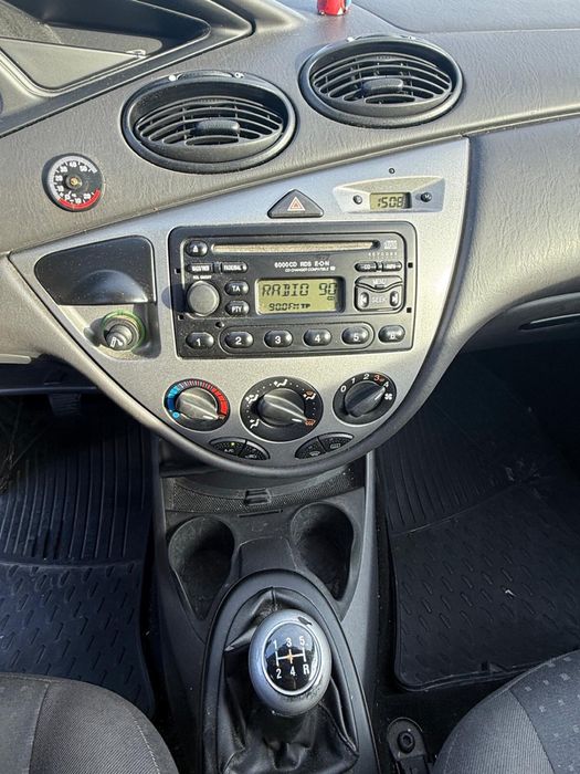 CAR4YOU FORD FOCUS 1.8 Benzyna 2004 klimatyzacja 182551km