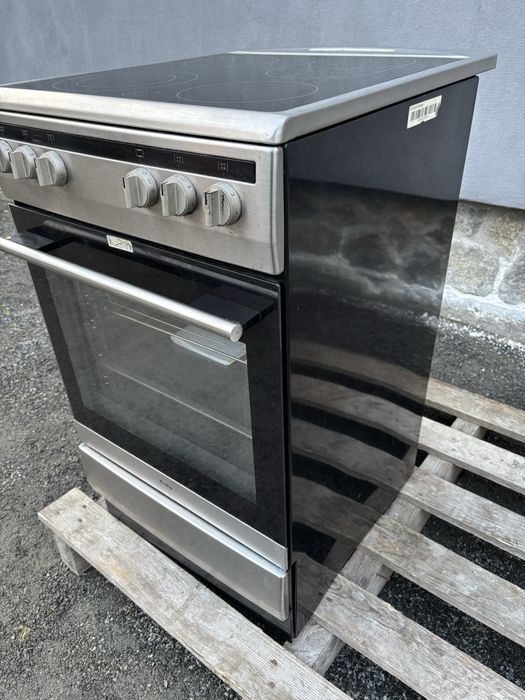 Електроплита Amica склокераміка