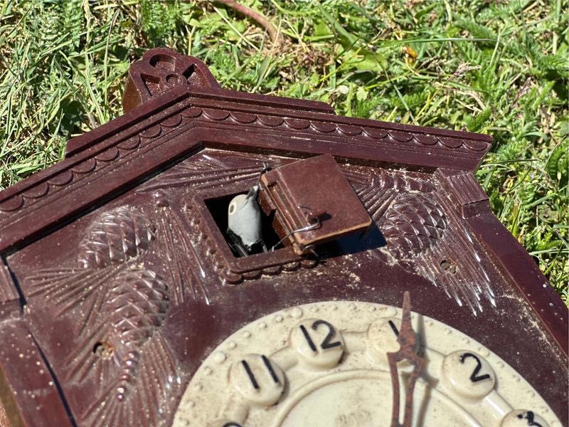 Zegar ścienny Majak z kukułką CCCP antyk mechanizm wagowy do renowacji