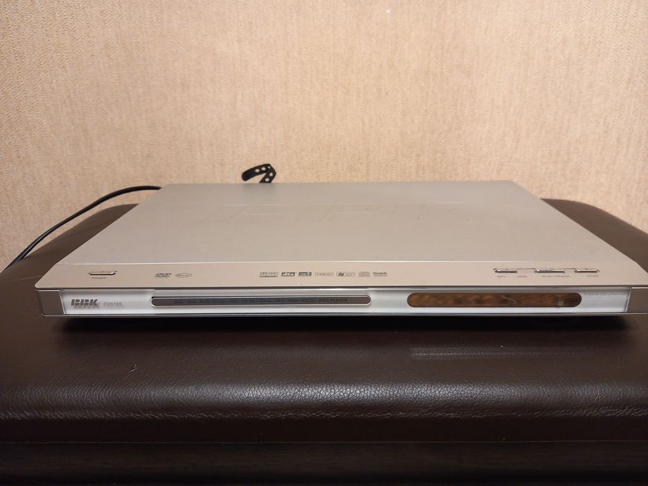 DVD Player BBK с функцией караоке