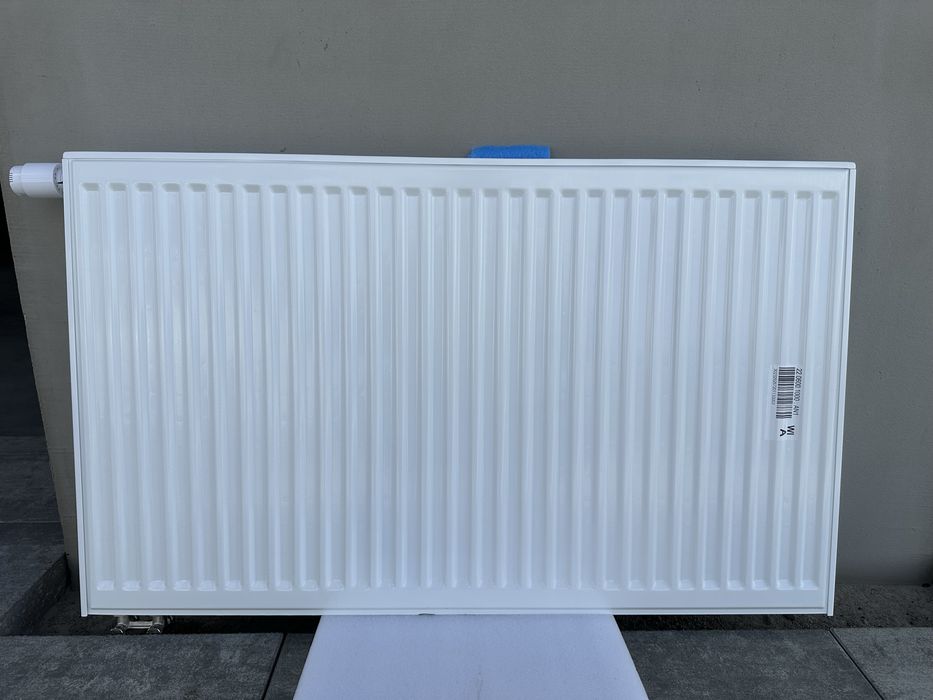 grzejnik panelowy 600x1000 bialy 1485W z glowica SCHLÖSSER