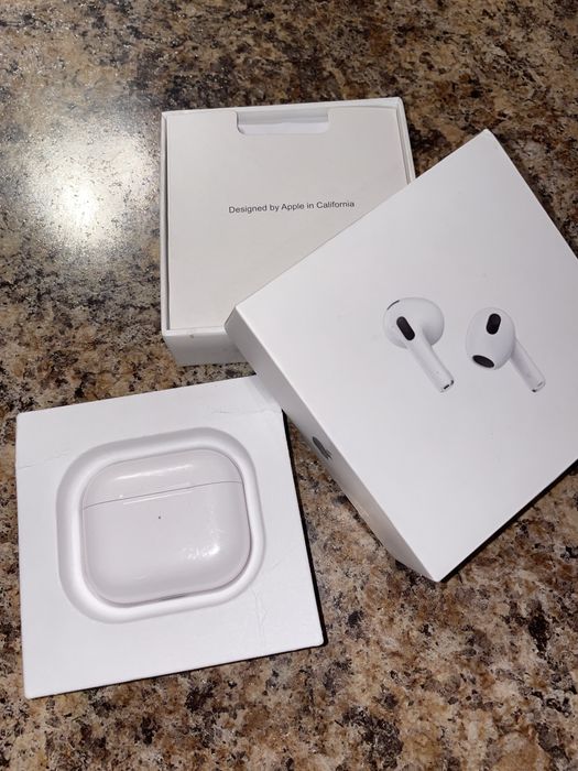 наушники Apple AirPods 2021 год оригинал