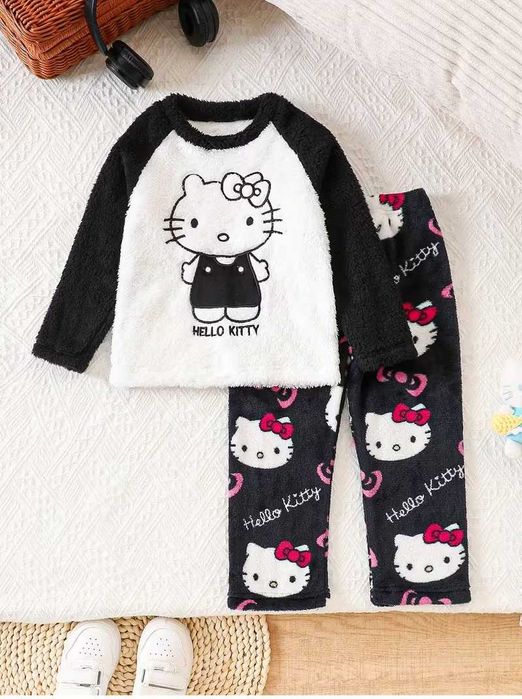 Піжама тепла плюшева hello kitty на дівчинку Розмір 7 років