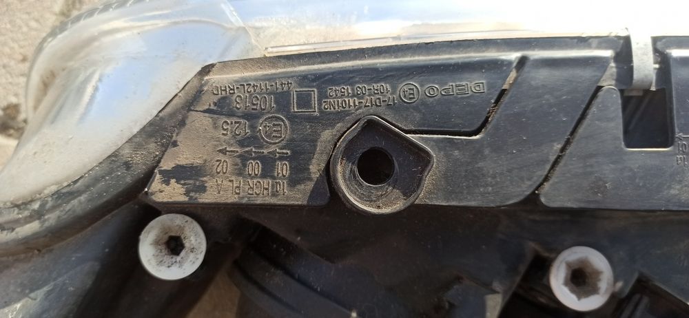 Продам фари пасатб5+