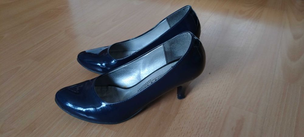 Buty damskie granatowe
