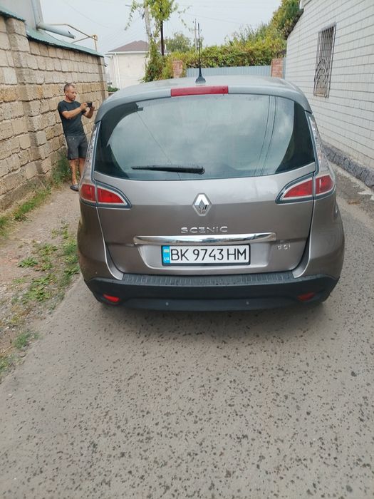 Авто Рено Сценік