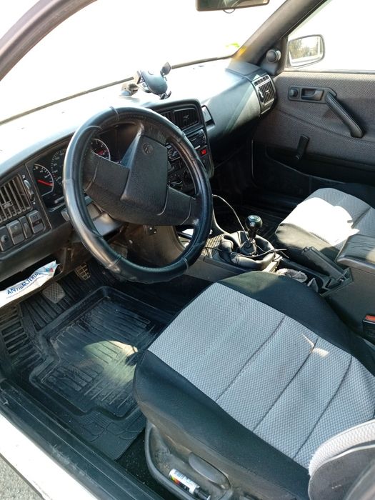 Пассат Б 3.газ , бензин универсал