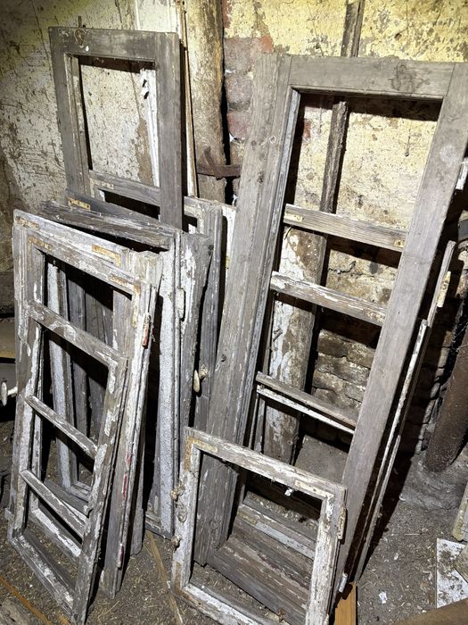 Stare ramy okienne drewniane DIY
