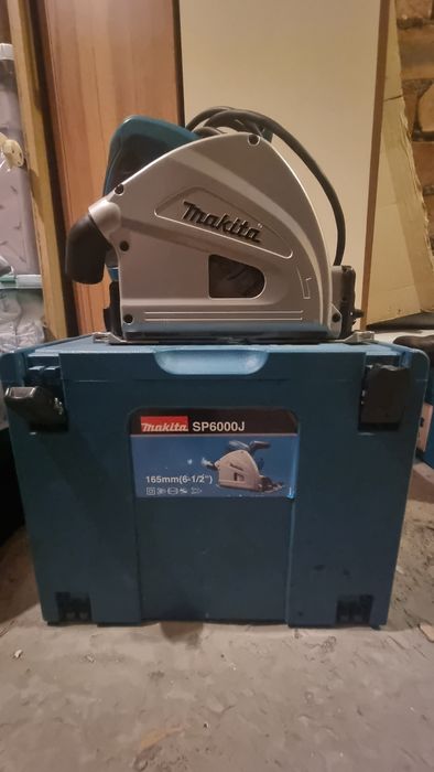 Zagłebiarka Makita SP6000J