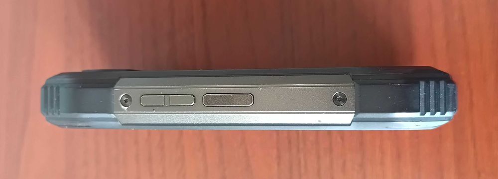 Blackview N6000 z wadami plus szybka