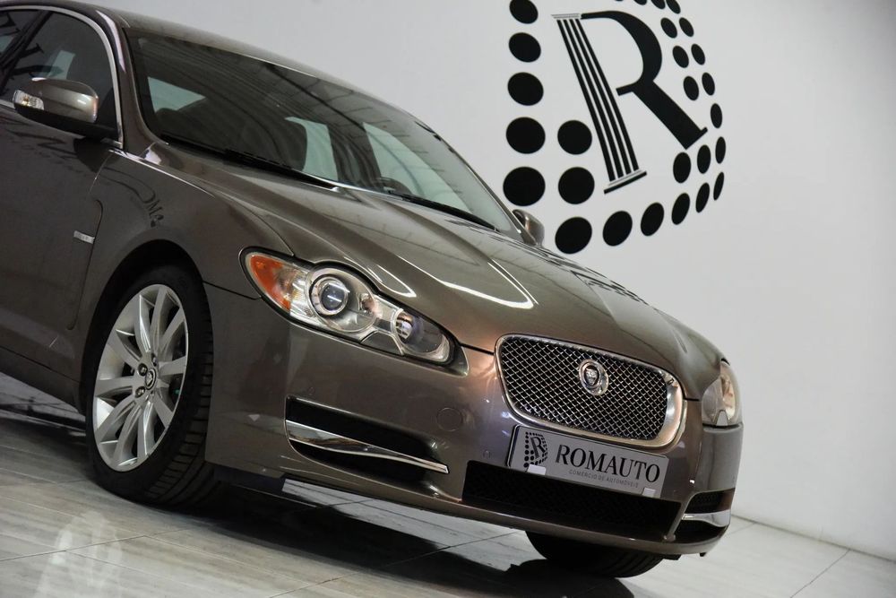 Jaguar XF 2.7 D V6 Luxury