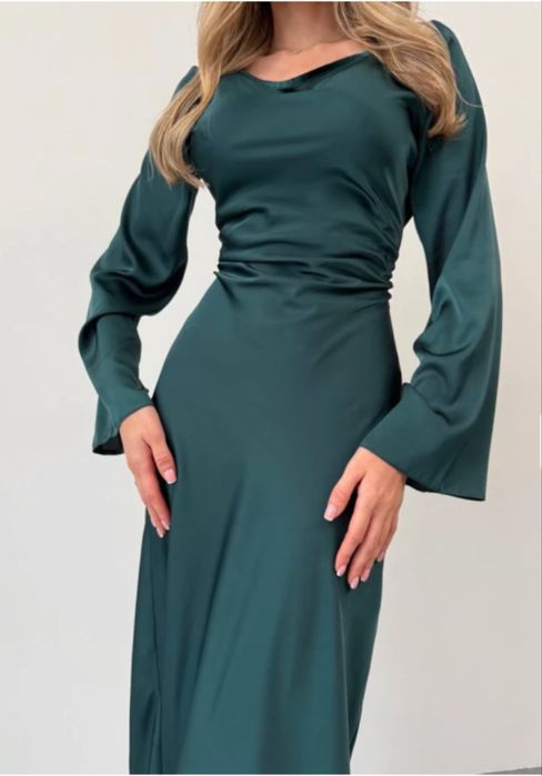 Сукня жіноча шовкова міді смарагдова