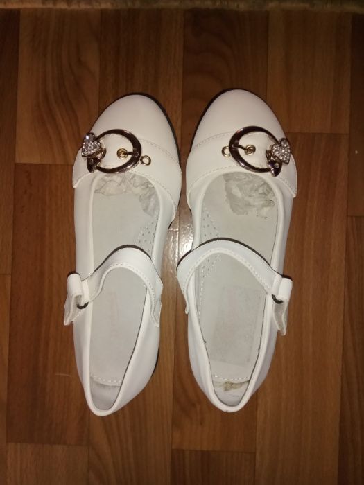 Туфли на девочку