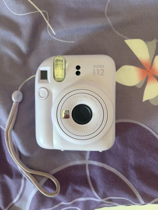 Máquina Fotográfica Instantânea FUJIFILM Instax Mini 12 Roxo