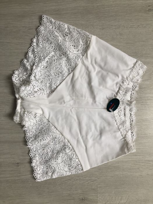 Bielizna damska M biała koronka