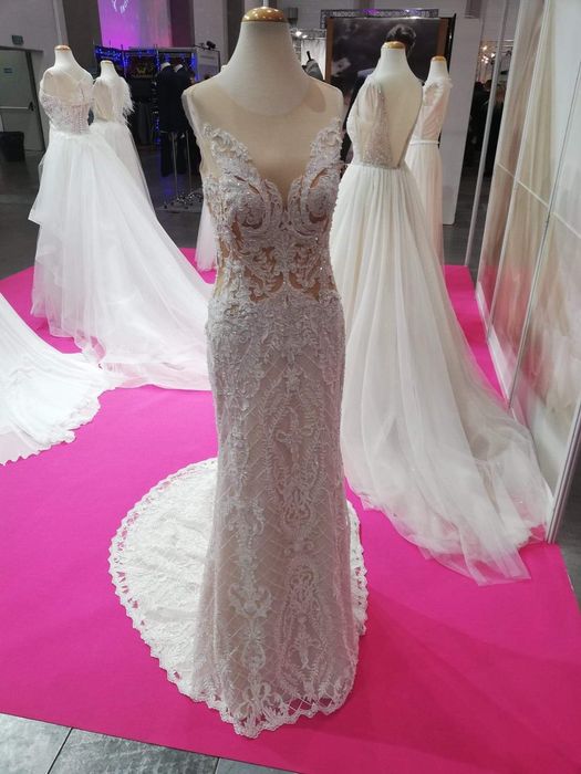 Piękna suknia ślubna