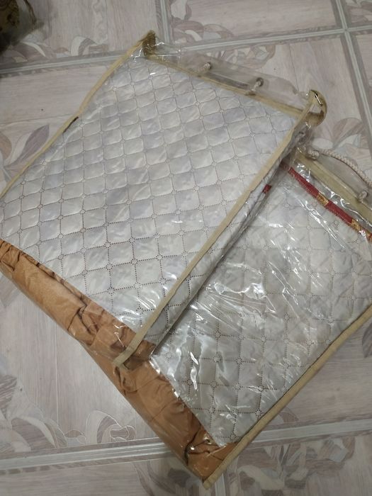 Два полуторних покривала