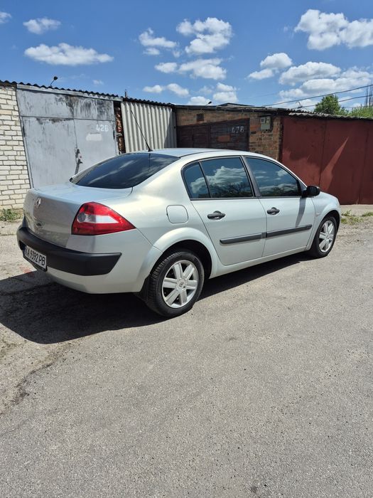 Продам RENAULT Megan 1,6 Автомат