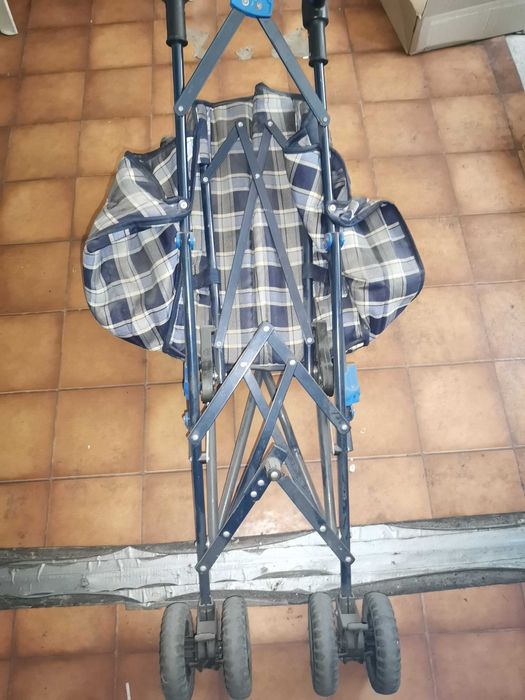 Oddam za darmo 2 wózki typu parasolka