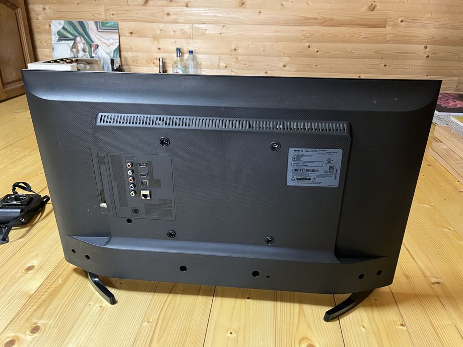 Телевізор самсунг розбитий екран