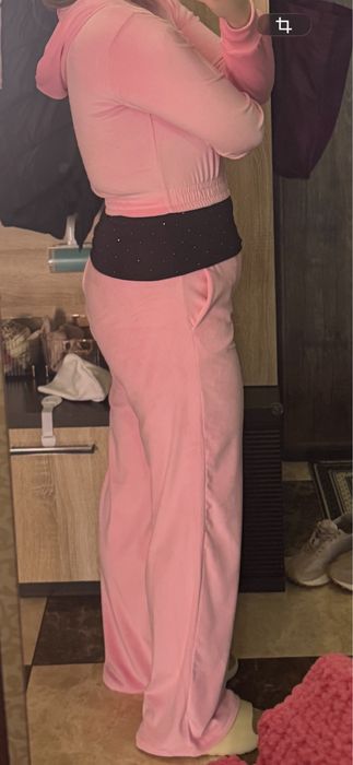 Продам женский костюм