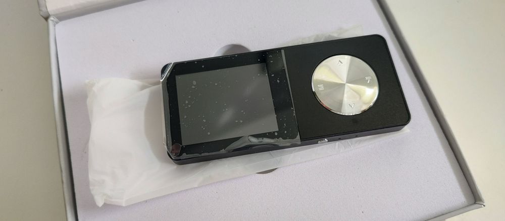 odtwarzacz ravo t1 black 8gb  90zl nowy caly zestaw