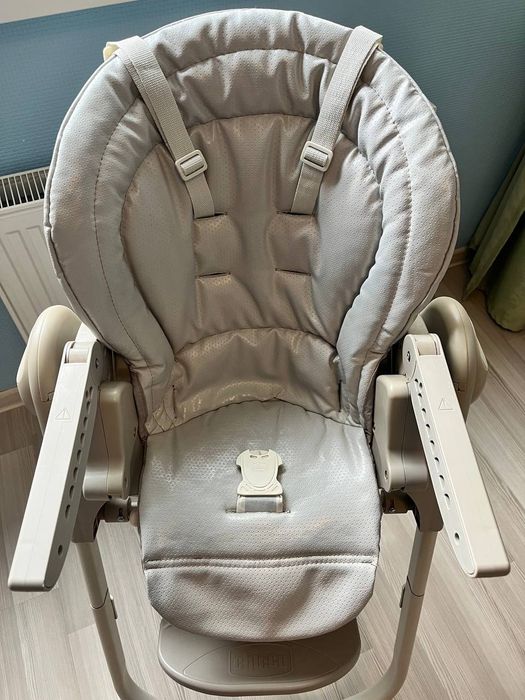 Дитячий стільчик для годування Chicco