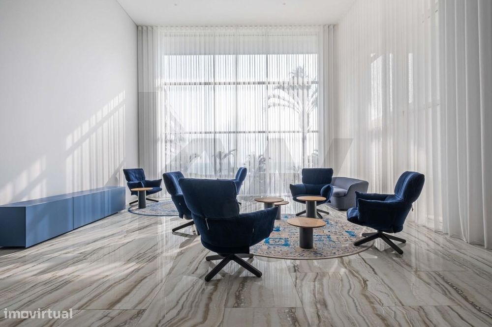 Apartamento T2 Edifício Madeira Palace Residences - Localizado Na Estr