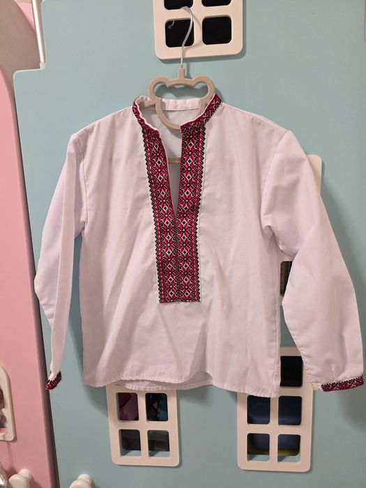 Сорочка, рубашка,  вишиванка,  р.104. Картата, в клітинку, з динозавр