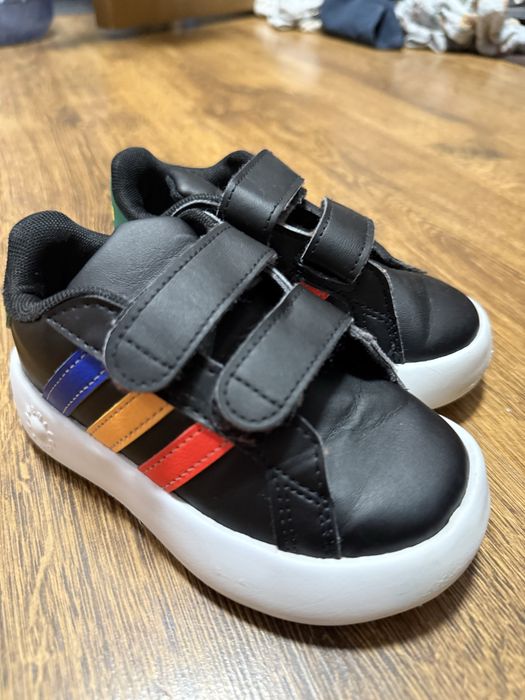 Кросівки adidas 24 розмір